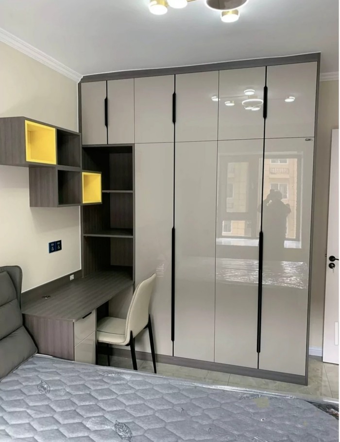 Diamond Edge Processed Acrylic Door Panels
